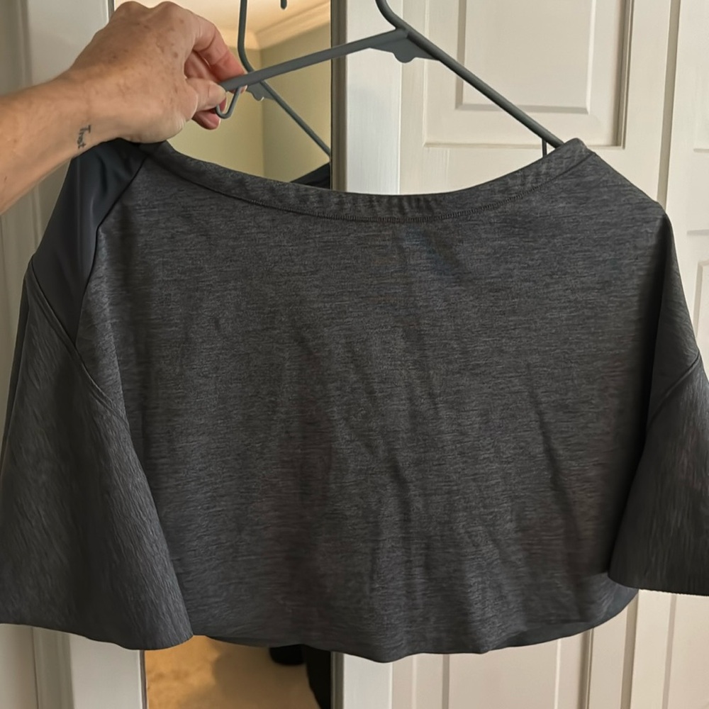 Grey Athleta tennis skirt